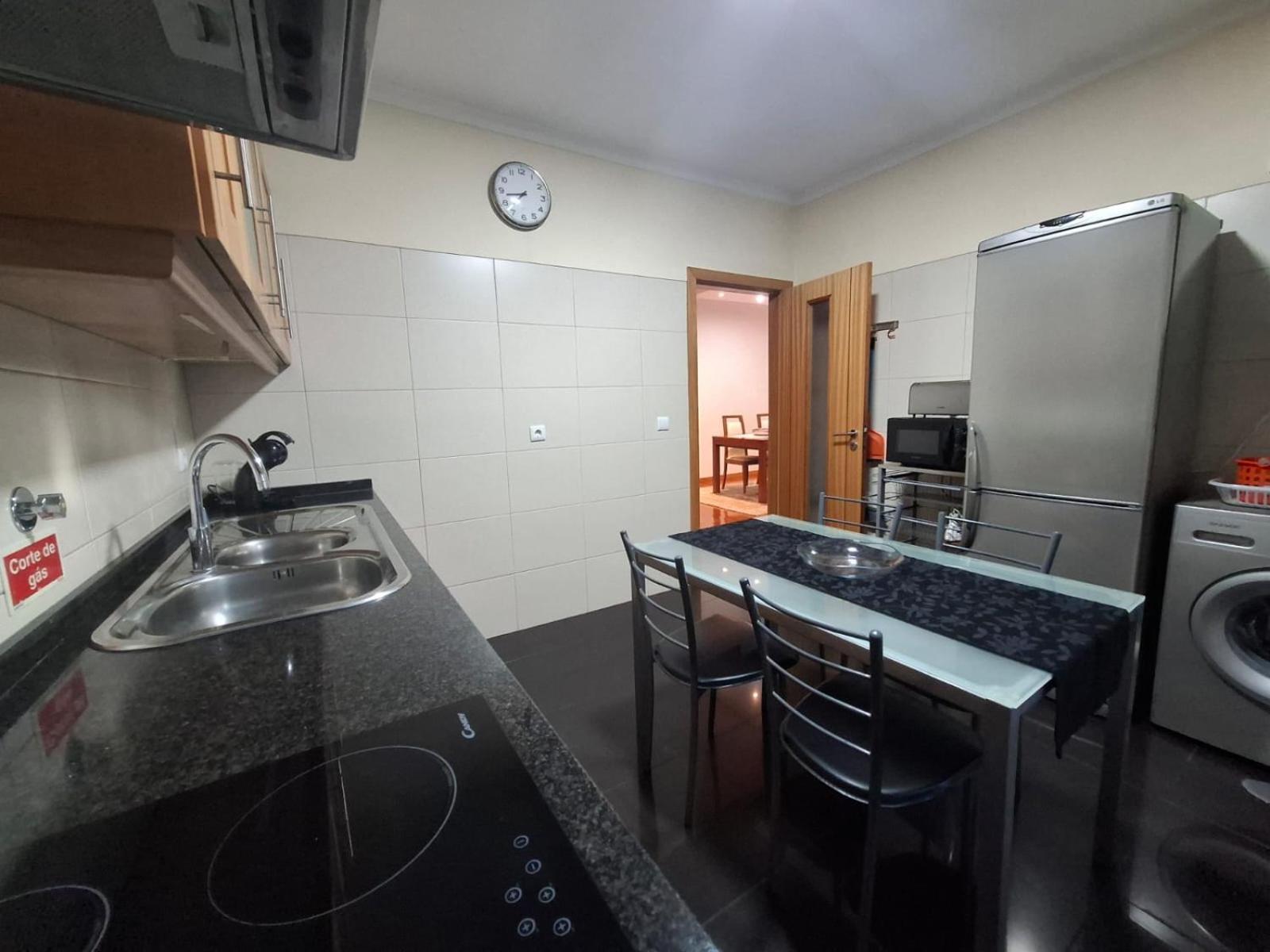 Cozy And Bright Apartment Машику Екстериор снимка